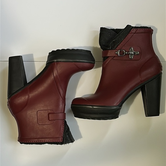 Women's Burgundy Ankle Boots - Picture 3 of 13